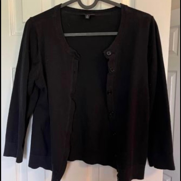 Work clothes clean out - Picture 14 of 16